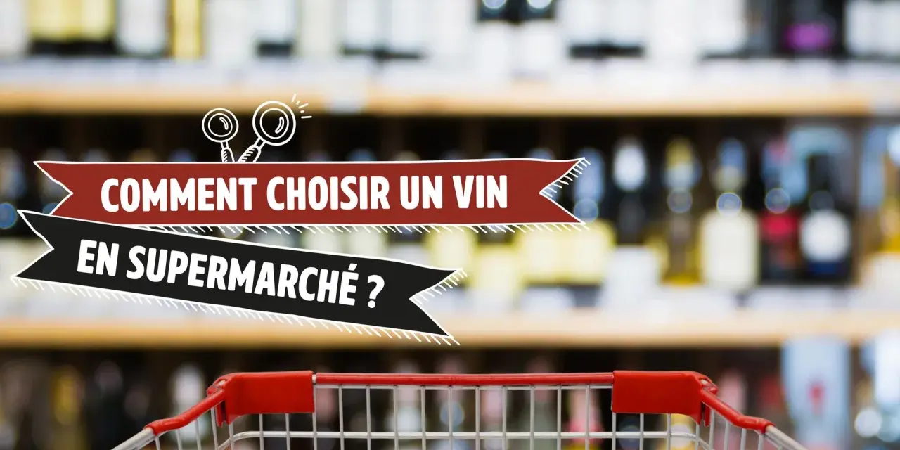 Le savour club vous aide à choisir un vin en supermarché. Une sélection de bouteilles floues en arrière-plan.