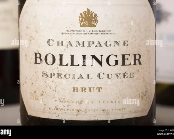 Bouteille de Champagne Bollinger Special Cuvée Brut, un grand cru qui aurait plu à Charles Armand de Belenet.